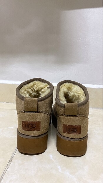 Ugg Ugg bot