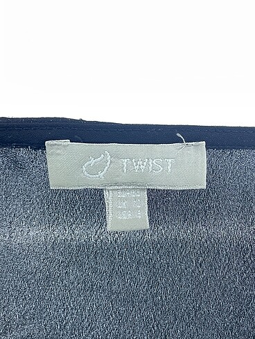 36 Beden siyah Renk Twist Bluz %70 İndirimli.
