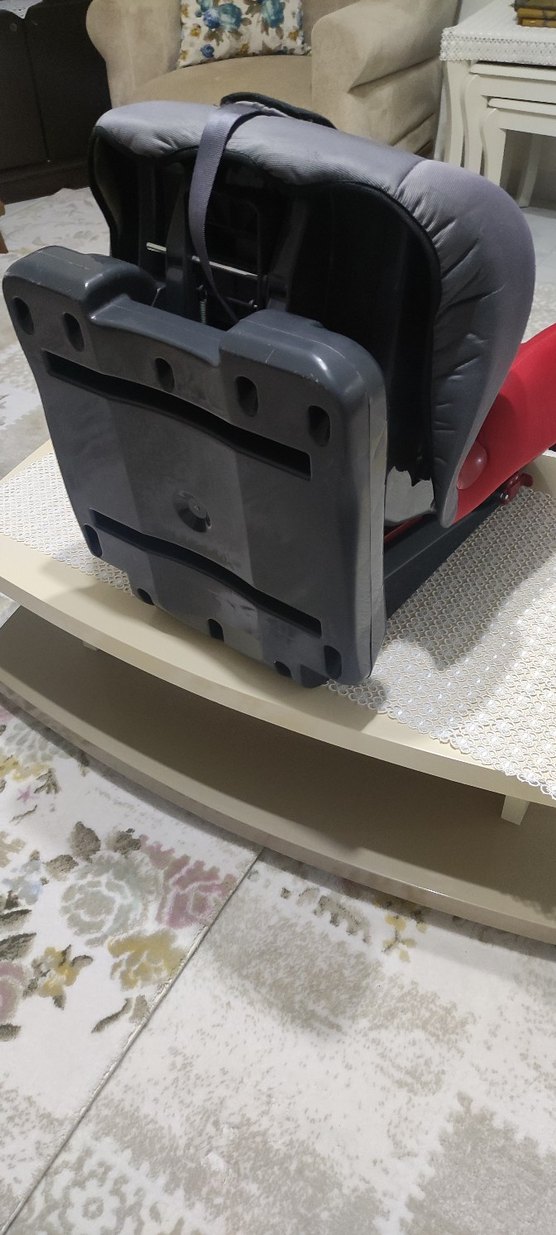 Kırmızı ve Gri Çocuk Oto Koltuğu - Görsel 3