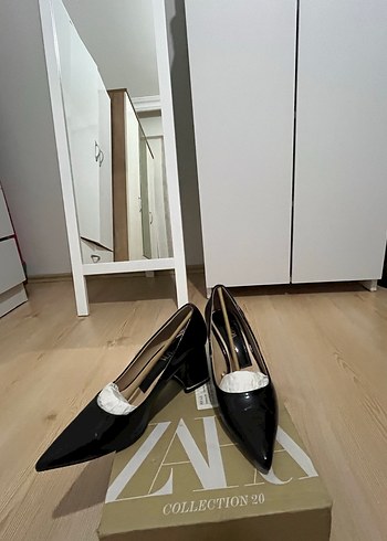 37 Beden Zara rugan deri ayakkabı