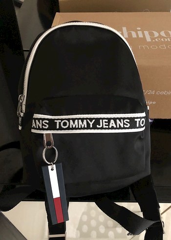  Beden siyah Renk Tommy Hilfiger Kadın Siyah Sırt Çantası