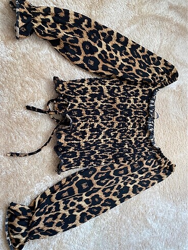 Leopar crop