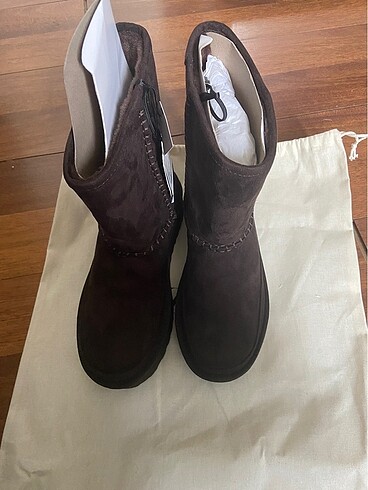 37 Beden Zara bot
