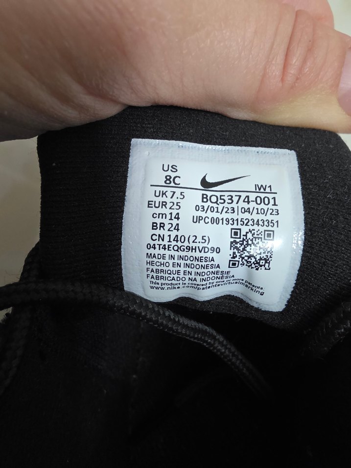 Nike Siyah Erkek Çocuk Spor bot - Görsel 3