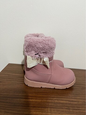 LC Waikiki Kız bebek bot