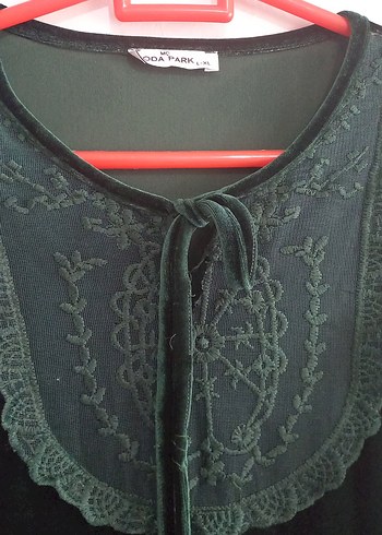 Uzun Kollu Pileli Yeşil Gotik Elbise - Görsel 4