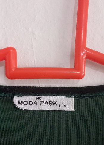 Uzun Kollu Pileli Yeşil Gotik Elbise - Görsel 5