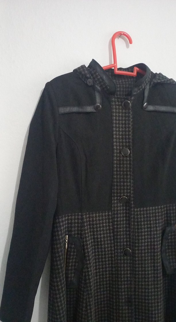 Düğmeli Siyah Uzun Kadın Kaban - Görsel 4