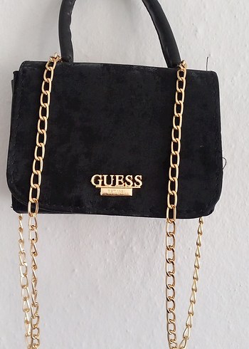 GUESS Zincir Detaylı Siyah Süet Kadın Çanta