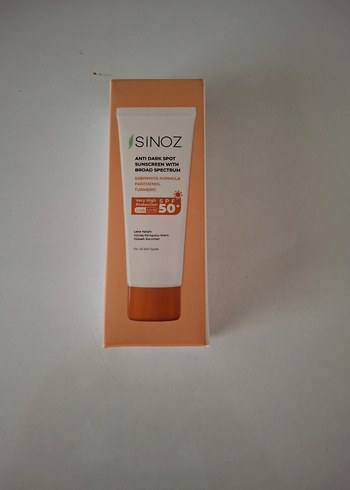 Sinoz SPF 50 Geniş Spektrumlu Leke Karşıtı Güneş Kremi