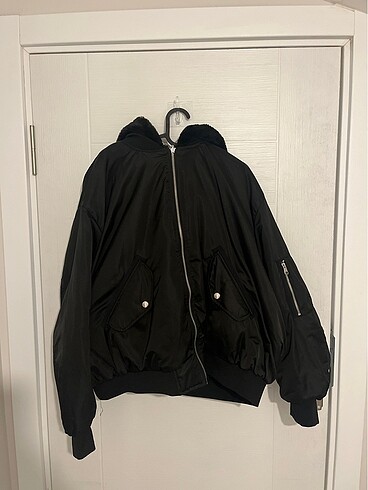 zara mont