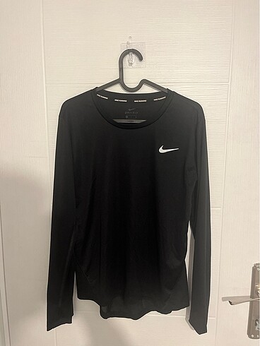 nike spor