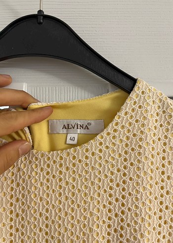Alvina Kemer Detaylı Bej Uzun Triko Elbise