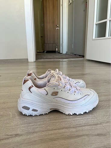 Skechers bayan ayakkabı