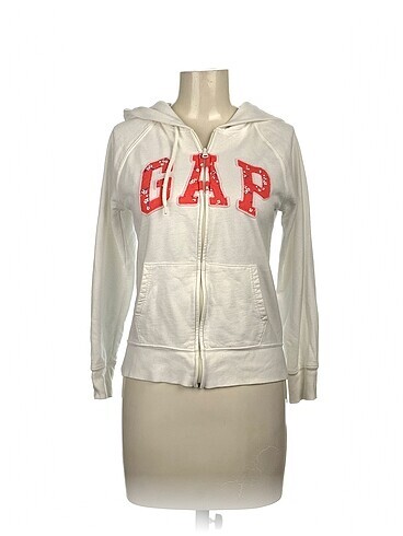 Gap Spor Dış Giyim %70 İndirimli.
