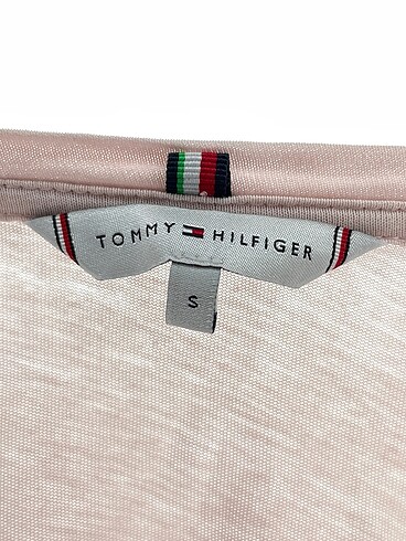 s Beden çeşitli Renk Tommy Hilfiger T-shirt %70 İndirimli.