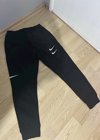 Nike Worldwide Tour siyah erkek eşofman - Görsel 2