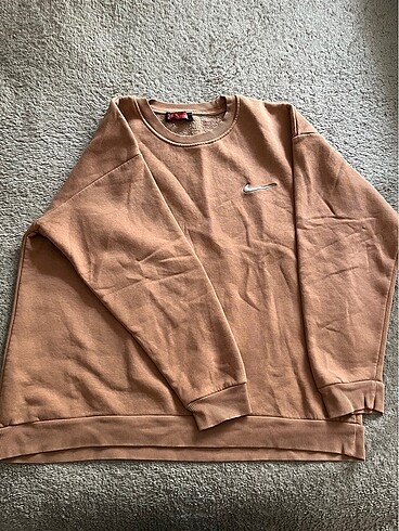 Nike sweatshirt