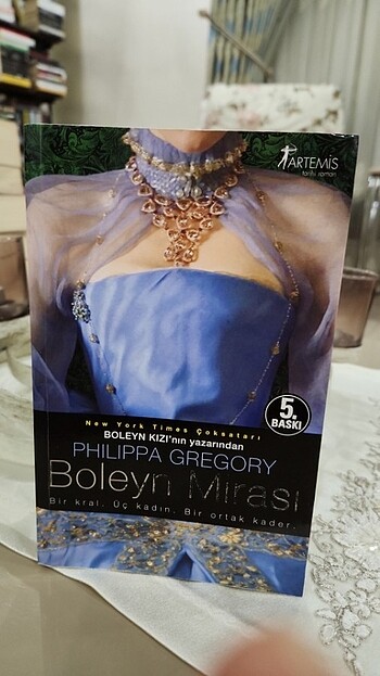 Boleyn Mirası, Artemis Yayınları