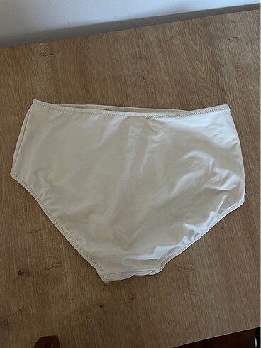 LC Waikiki bikini altı krem