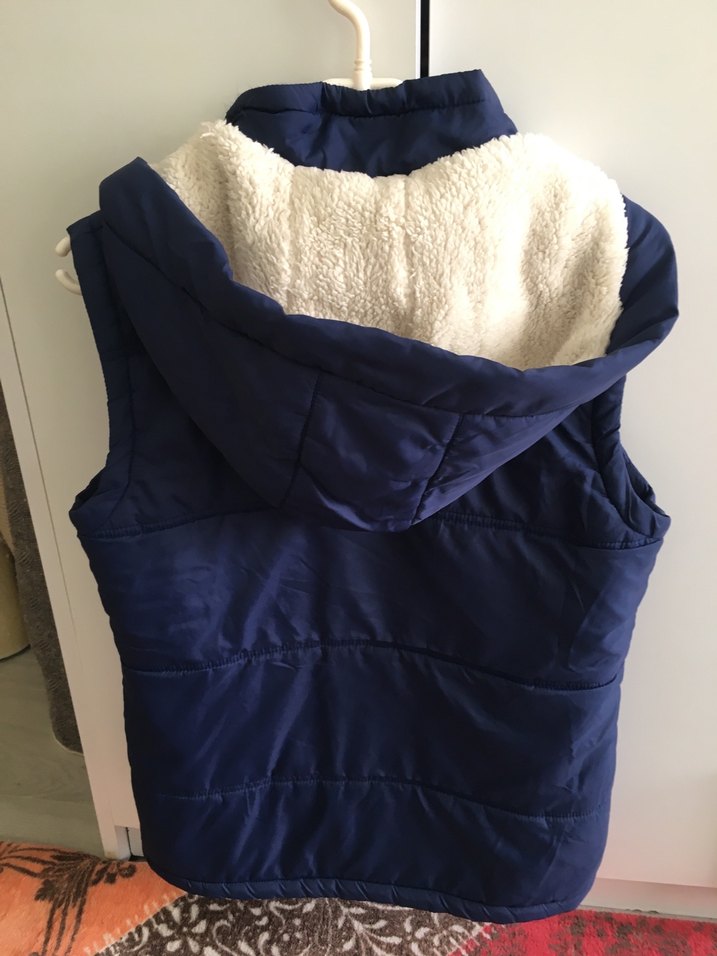 Kapüşonlu Fermuarlı Kadın Yelek - Görsel 2