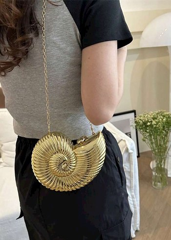 Altın Renk Pliseli Örgü Kadın Clutch Çanta