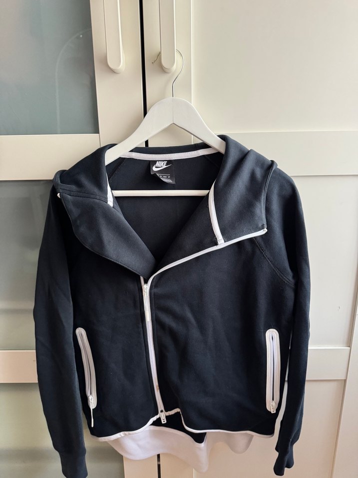 Nike Siyah Fermuarlı Kadın Hırka - Görsel 2