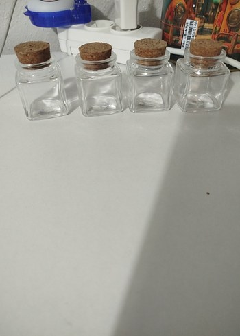 Korku Kapaklı Küçük Cam kavanoz 6 ml
