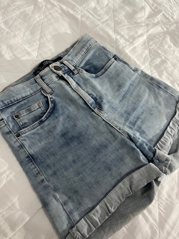 Gri Mavi Bağlama Desenli Mini Denim Şort - Görsel 2