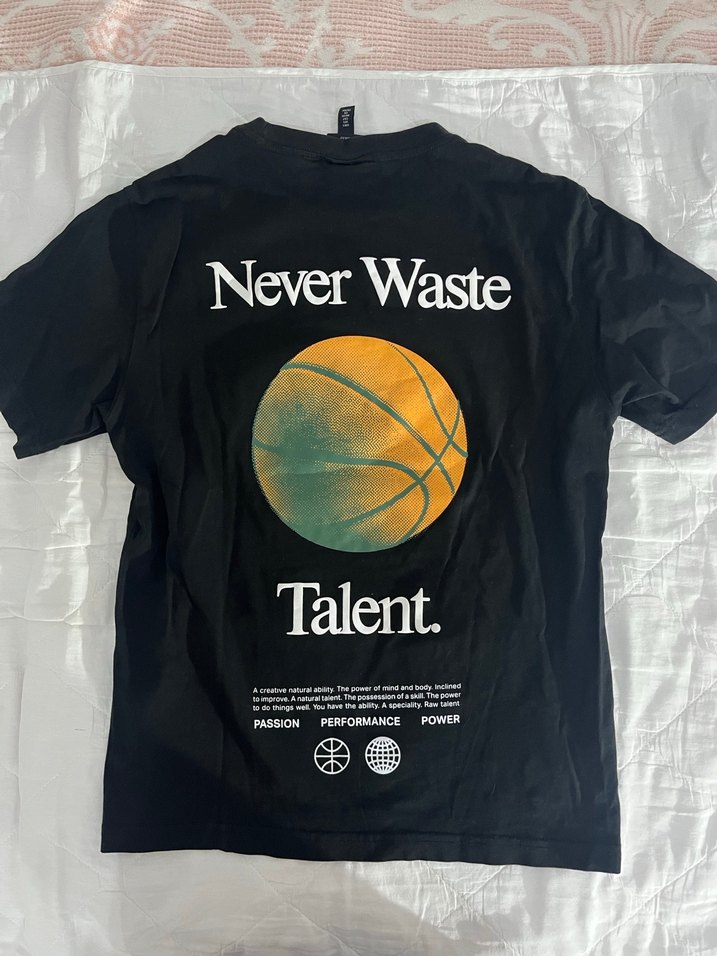 Siyah Baskılı  Kısa Kollu Tişört - Görsel 2