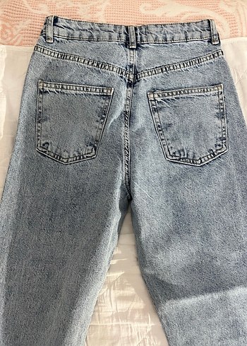 Gri Renk Yırtık Detaylı Kadın Denim Jean - Görsel 3