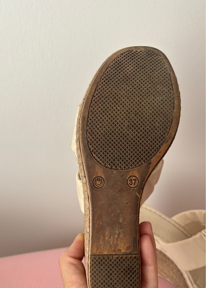 Dolgu Topuk Sandalet - Görsel 3