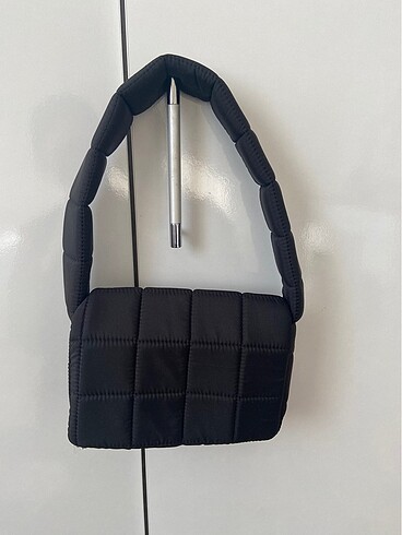 Şişme kumaş siyah baget çanta