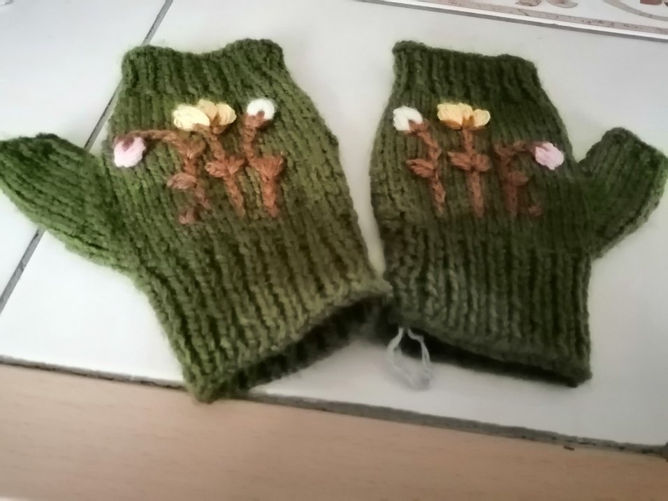 Yeşil Örgü Bohem Kadın Eldiveni - Görsel 2