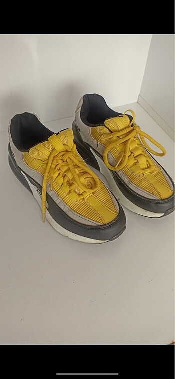Orijinal Nike spor ayakkabı