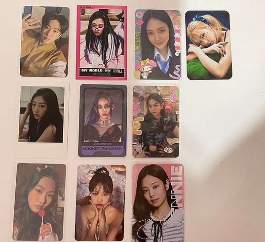 Changbin,yuri,aran,jennie,rose,giselle,ısa,karina pc