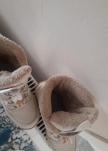 Tokalı Beyaz Kız Çocuk Botu - Görsel 5