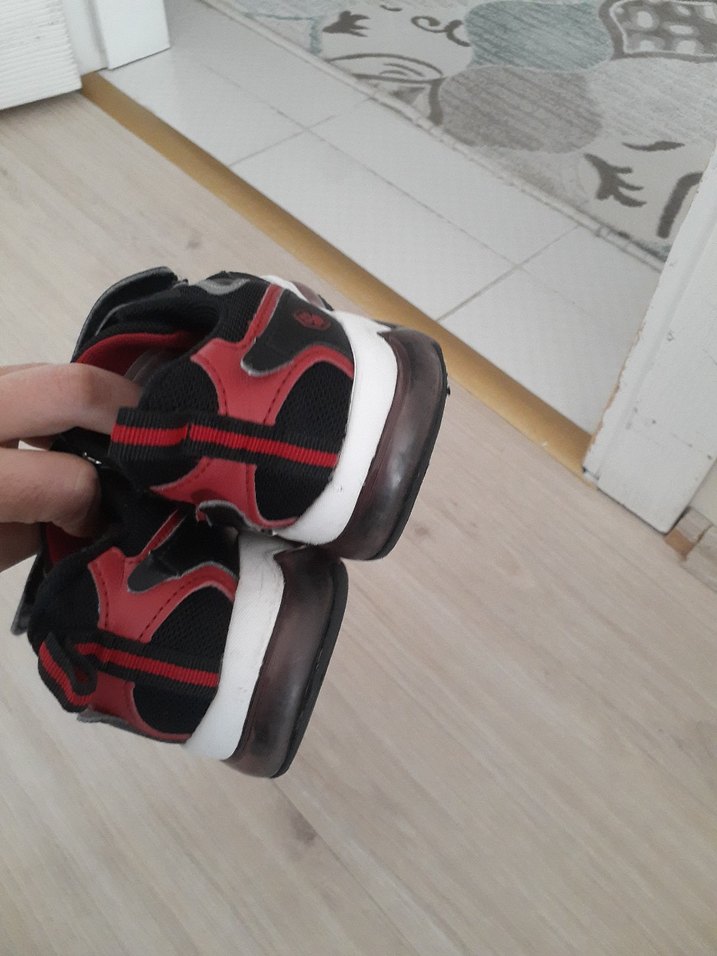 Erkek Çocuk Kırmızı Cırt Cırtlı Spor Ayakkabı - Görsel 3