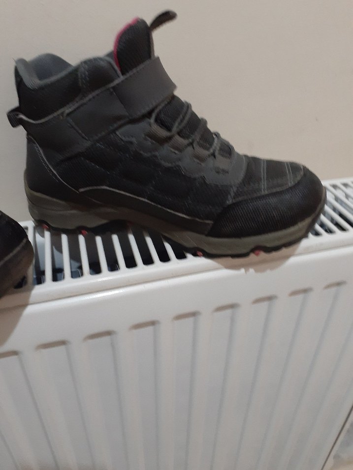 Erkek Çocuk Siyah Baskılı Spor Bot - Görsel 2