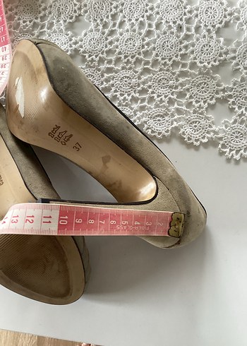 37 Beden camel Renk Bej Süet Pile Detaylı Kadın Dolgu Topuk Ayakkabı
