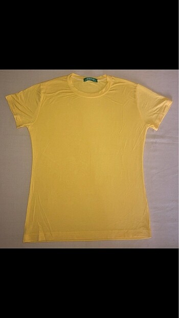 Benetton Tshirt
