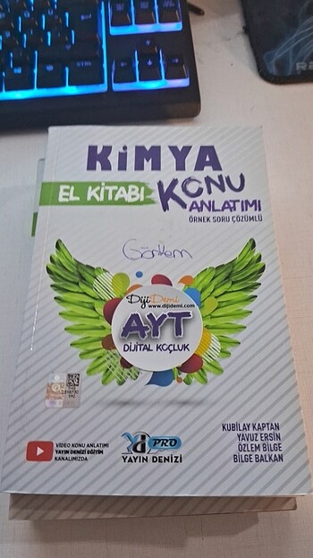 Beden Renk AYT Yayın Denizi Fizik Kimya Biyoloji El Kitabı