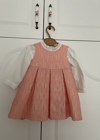 Pembe Piliseli Kız Çocuk Elbisesi