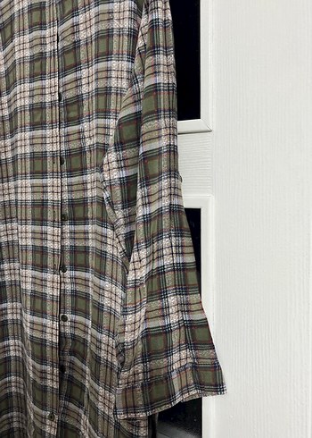 Uzun Kesim Gri Ekose Kadın Gömlek - Görsel 2