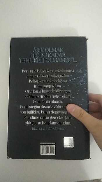  Siyah buz ciltli okuma kitabı 