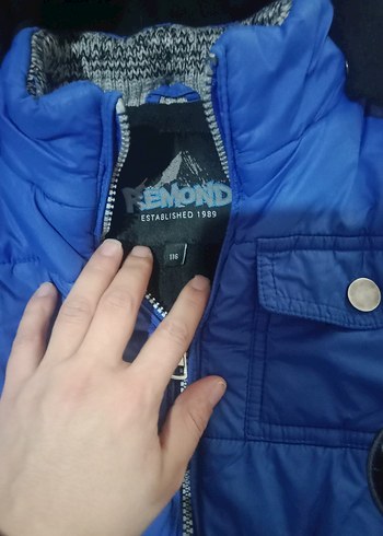 Kapüşonlu Koyu Mavi Erkek Çocuk Mont - Görsel 2