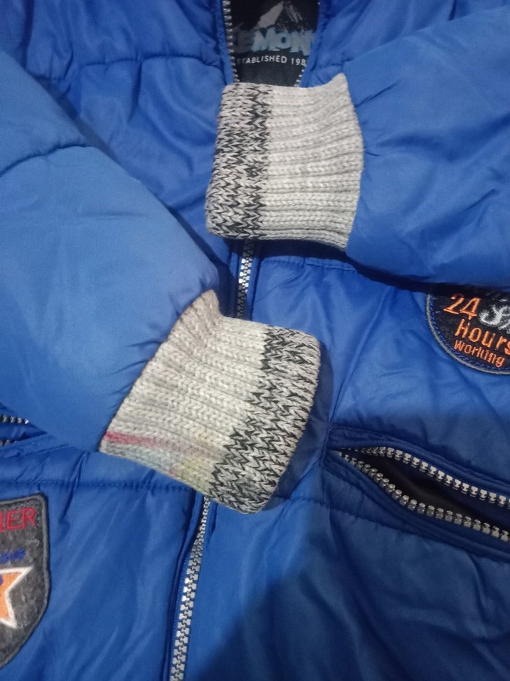 Kapüşonlu Koyu Mavi Erkek Çocuk Mont - Görsel 3