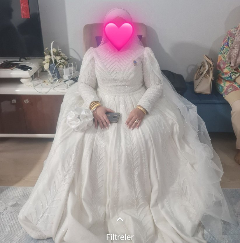 Yüksek Yakalı Uzun Beyaz Düz Gelinlik - Görsel 2