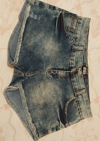 Kadın Gri Batik Desenli Mini Denim Şort - Görsel 2