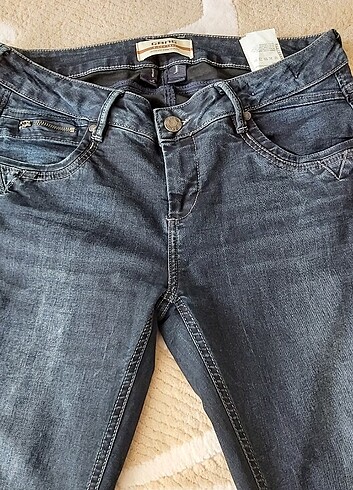 Dar paça likralı jean